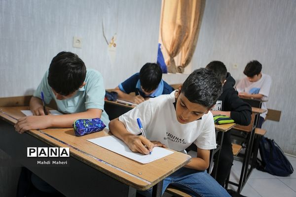 اداره کردن مدرسه توسط دانش‌آموزان