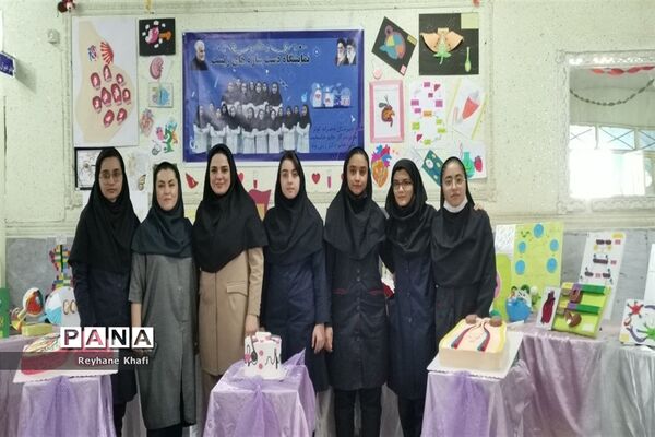 برگزاری جشنواره زیست‌شناسی در دبیرستان کوثر