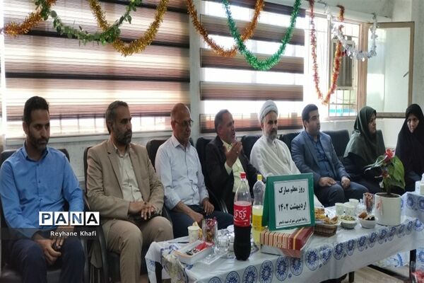 برگزاری جشنواره زیست‌شناسی در دبیرستان کوثر