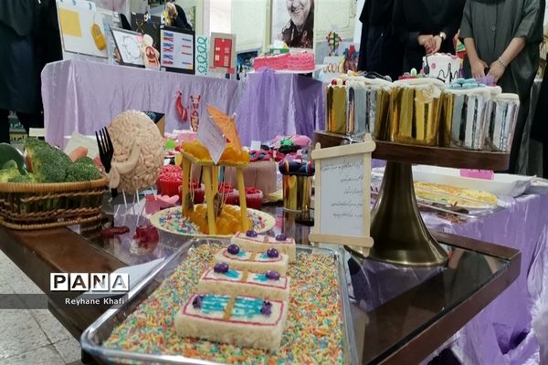 برگزاری جشنواره زیست‌شناسی در دبیرستان کوثر