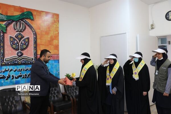 تقدیر از مسئولان اداره‌کل آموزش و پرورش خراسان رضوی در محل کار