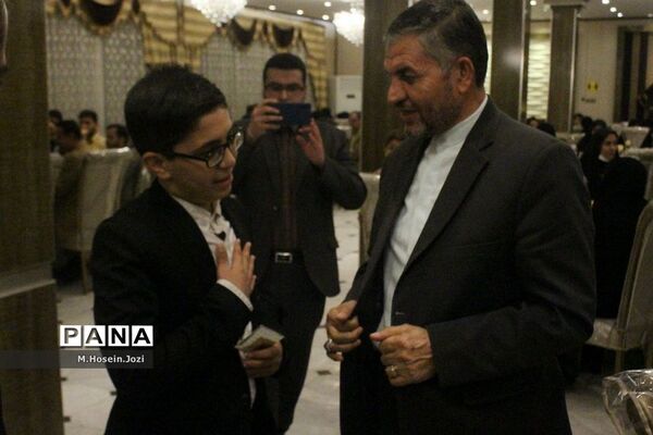 همایش تجلیل از معلمان نمونه ناحیه 3 آموزش و پرورش قم