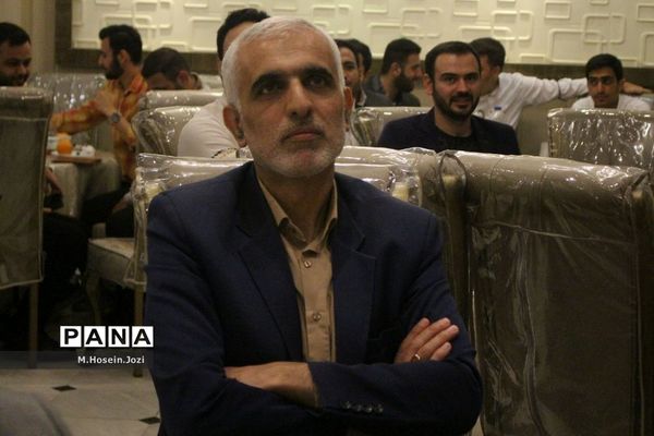 همایش تجلیل از معلمان نمونه ناحیه 3 آموزش و پرورش قم