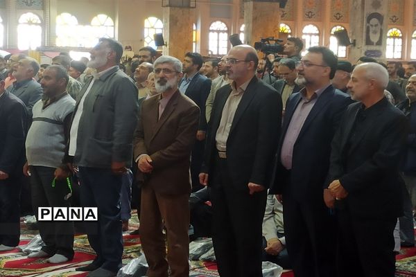 اقامه نماز جمعه در مصلی حضرت امام خمینی (ره) ساری به‌ امامت آیت الله محمدی لایینی نماینده ولی‌فقیه