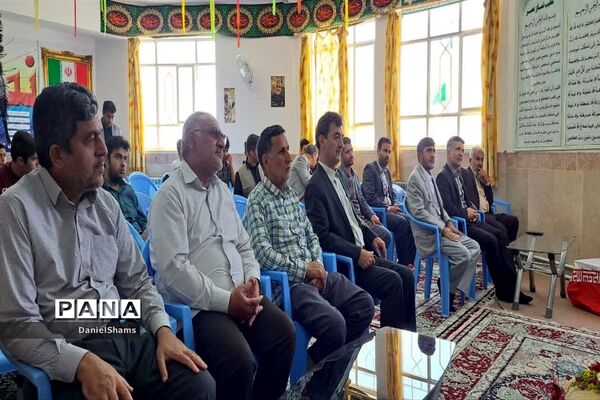 یادواره «همکلاسی آسمانی» در دبیرستان صدرا ابرکوه