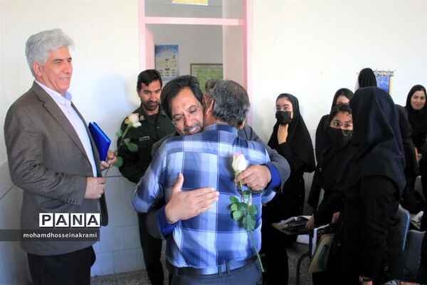 تبریک روز معلم مسئولین شهرستان ابرکوه  به آموزگاران ابرکوهی