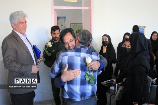 تبریک روز معلم مسئولین شهرستان ابرکوه  به آموزگاران ابرکوهی