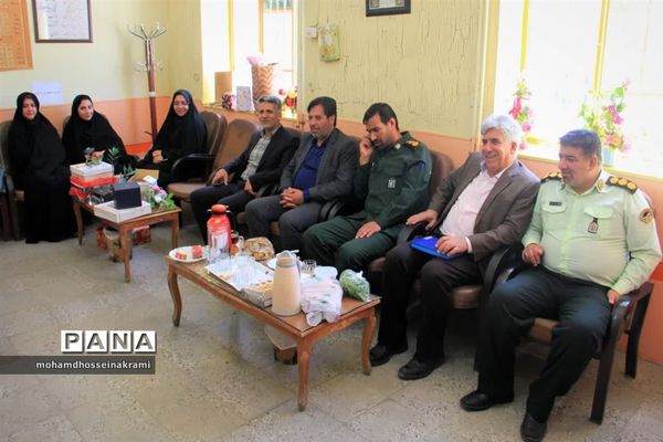 تبریک روز معلم مسئولین شهرستان ابرکوه  به آموزگاران ابرکوهی