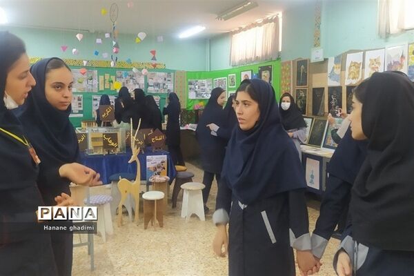 بازدید دانش‌آموزان دبیرستان ندای‌زهرا(س) از هنرستان فاطمیه قرچک