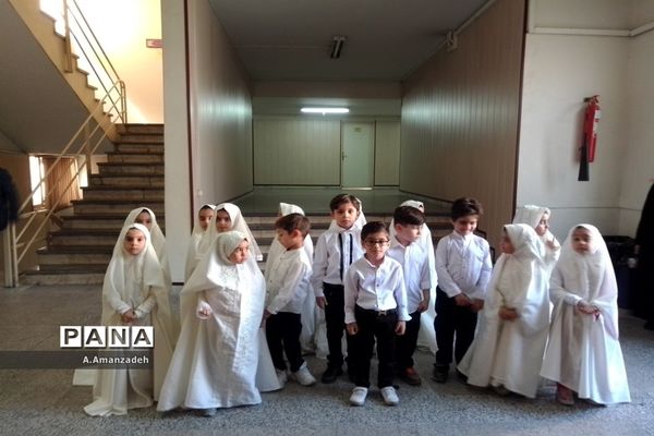 مراسم تجلیل از مقام معلم در منطقه 15