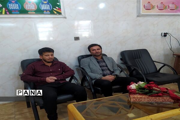 جشن روز معلم در دبستان پسرانه آیت‌الله کاشانی