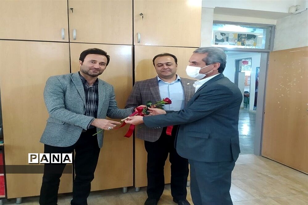 جشن روز معلم در دبستان پسرانه آیت‌الله کاشانی