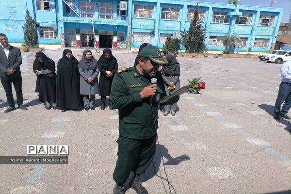 تجلیل از معلمان دبستان پسرانه حافظ یک ناحیه یک یزد