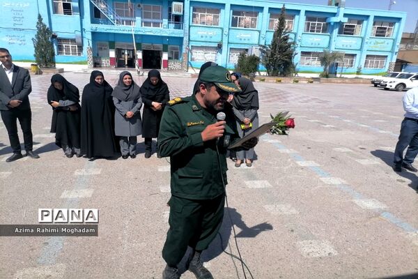 تجلیل از معلمان دبستان پسرانه حافظ یک ناحیه یک یزد