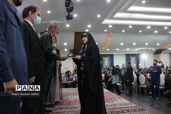 مراسم تجلیل ازمعلمان سرآمد شهرستان‌های استان تهران در اسلامشهر