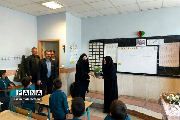 مراسم سپاس معلم در مدارس شهرستان فیروزکوه