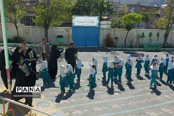 مراسم سپاس معلم در مدارس شهرستان فیروزکوه
