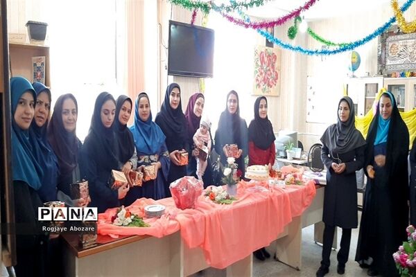 جشن روز معلم در دبستان جانمحمدی صفادشت