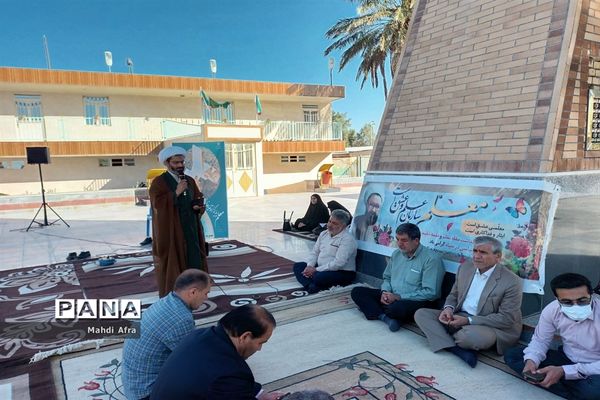 مراسم زیارت عاشورا به مناسبت هفته معلم در کنار مزار مطهر شهدای گمنام بهبهان