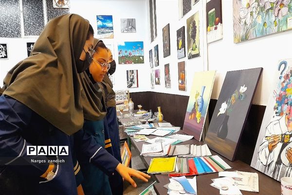 بازدید دانش‌آموزان پایه نهم آموزشگاه احرار از دبیرستان کار و دانش نور ملارد