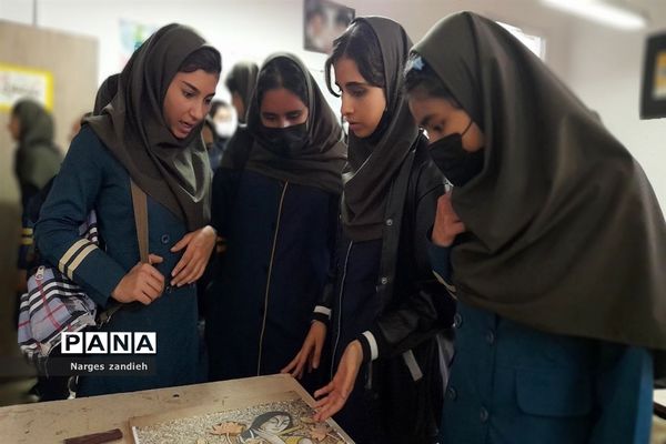 بازدید دانش‌آموزان پایه نهم آموزشگاه احرار از دبیرستان کار و دانش نور ملارد