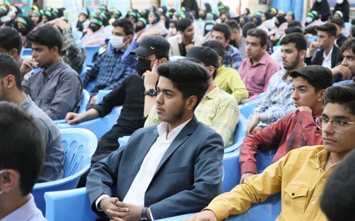 شخصیت حضرت امام (ره) جامع الاطراف، مومن، متعهد و انقلابی بود