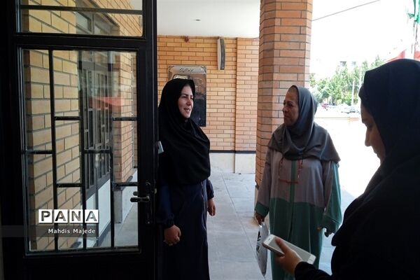 بازدید دانش‌آموزان مدرسه پاکان از هنرستان طوبی ملارد