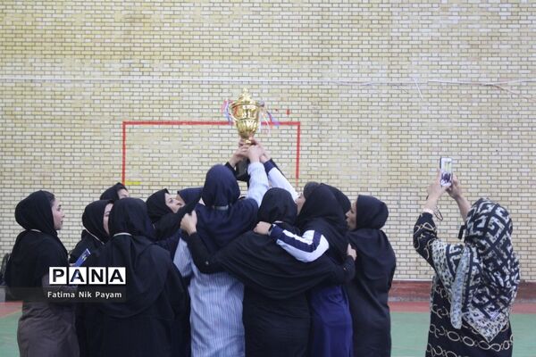 مسابقات فرهنگی بانوان استان بوشهر رشته والیبال