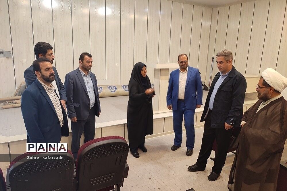 بازدید فرماندار شهرستان دماوند و بخشدار رودهن از  کانون تربیتی ‌حاج‌قاسم‌سلیمانی رودهن