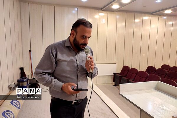 بازدید فرماندار شهرستان دماوند و بخشدار رودهن از  کانون تربیتی ‌حاج‌قاسم‌سلیمانی رودهن