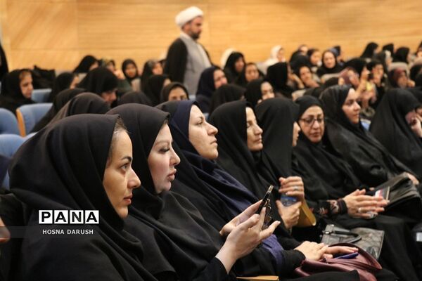 مراسم گرامیداشت مقام معلم و روز مشاور در مشهد