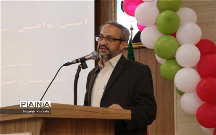 ۳۶ هزار شهید دانش‌آموز دفاع مقدس، تربیت یافته دست معلمان هستند