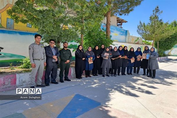 بزرگداشت مقام معلم در مدرسه دخترانه ارشاد خاتم