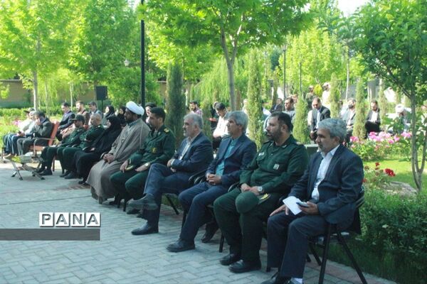 مراسم بزرگداشت مقام معلم و غبارروبی گلزار شهدا در گلبهار