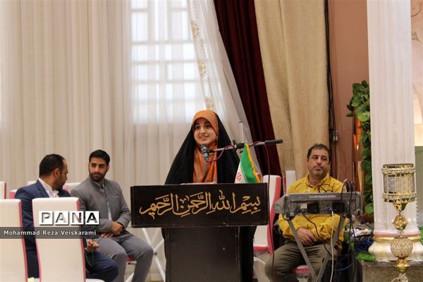 اختتامیه مسابقات قرآن عترت و نماز دانش‌آموزان دختر