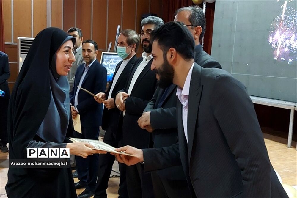 تجلیل از ۲٠٠ معلم، معاون و مدیران نمونه شهرستان قرچک