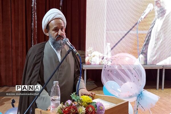 تجلیل از ۲٠٠ معلم، معاون و مدیران نمونه شهرستان قرچک