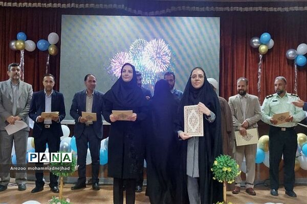 تقدیر از معلمان نمونه شهرستان قرچک