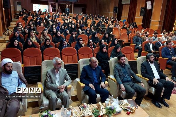 تقدیر از معلمان نمونه شهرستان قرچک