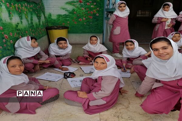 یک روز بدون کیف در مدرسه شهید عباس‌حسینی