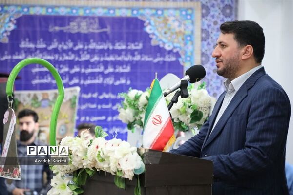 آیین نمادین سپاس معلم با حضور استاندار یزد در دبستان شاهد نیک اندیشان