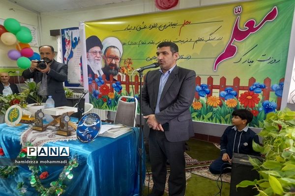 مراسم زنگ سپاس معلم در شهرستان قائمشهر