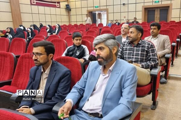 تجلیل از مقام شامخ معلم در دماوند