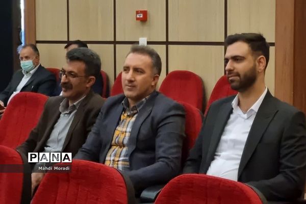 تجلیل از مقام شامخ معلم در دماوند