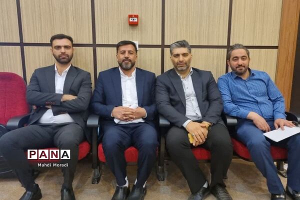 تجلیل از مقام شامخ معلم در دماوند
