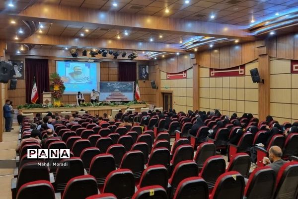 تجلیل از مقام شامخ معلم در دماوند