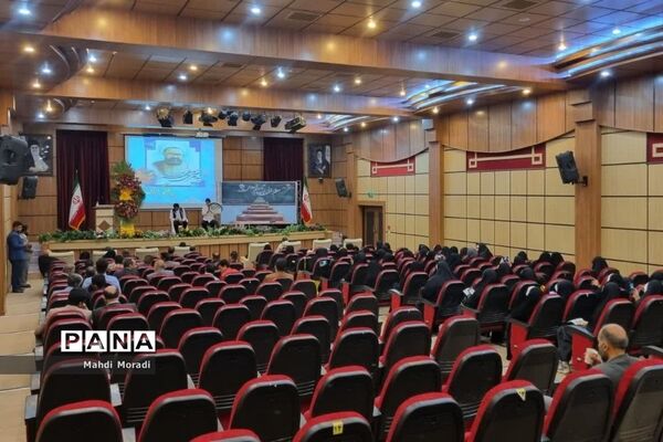 تجلیل از مقام شامخ معلم در دماوند
