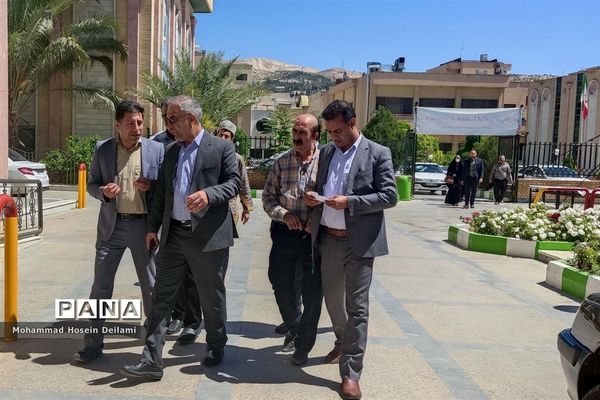 اجلاسیه استانی نماز دانش‌آموزی در آموزش و پرورش فارس