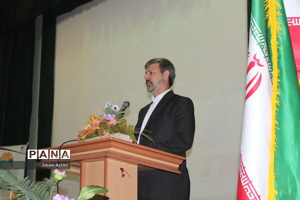 همایش تجلیل از مقام معلم با حضور معاون پرورشی و فرهنگی وزارت آموزش و پرورش