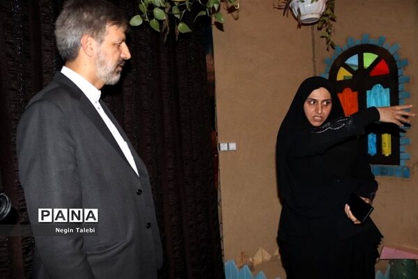 بازدید معاون پرورشی و فرهنگی وزارت آموزش‌ و پرورش از نمایشگاه مفهومی و قرآنی